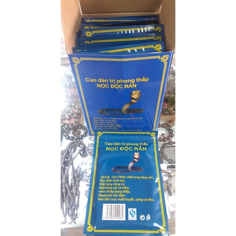 Cao dán trị phong thấp Nọc Độc Rắn