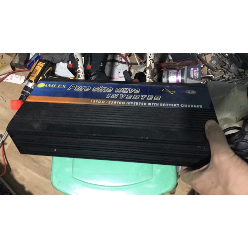 Samlex - Bộ Kích Điện 12V Lên 220V Sin Chuẩn công suất 600W Khiêm Sạc Bình