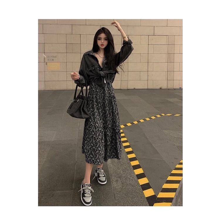 Đầm hoa cổ chữ V nhấn eo phong cách mùa thu 2020 quyến rũ dành cho nữ | BigBuy360 - bigbuy360.vn
