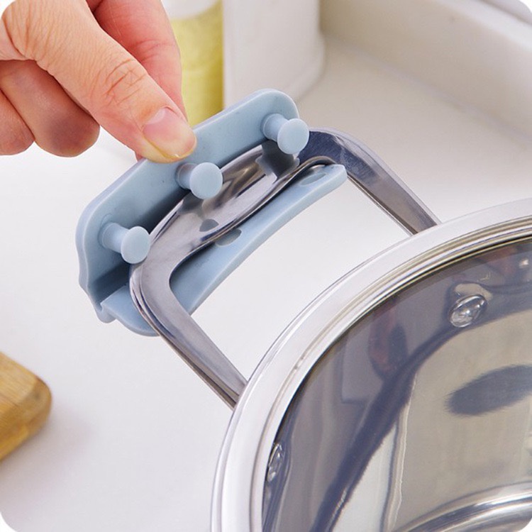 Miếng silicon bọc quai nồi chống nóng có chốt khóa chống trượt