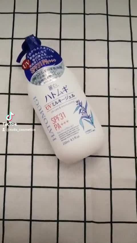 Sữa dưỡng thể Hatomugi trắng da chống nắng Nhật Bản Hatomugi uv milky gel SPF31 PA +++ 250ml | BigBuy360 - bigbuy360.vn