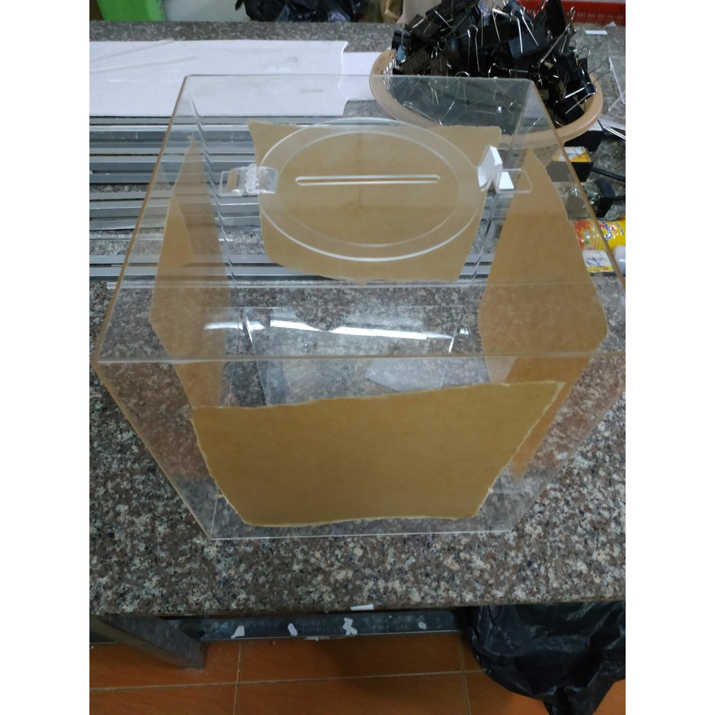 Hòm phiếu mica kích thước 30x30cm