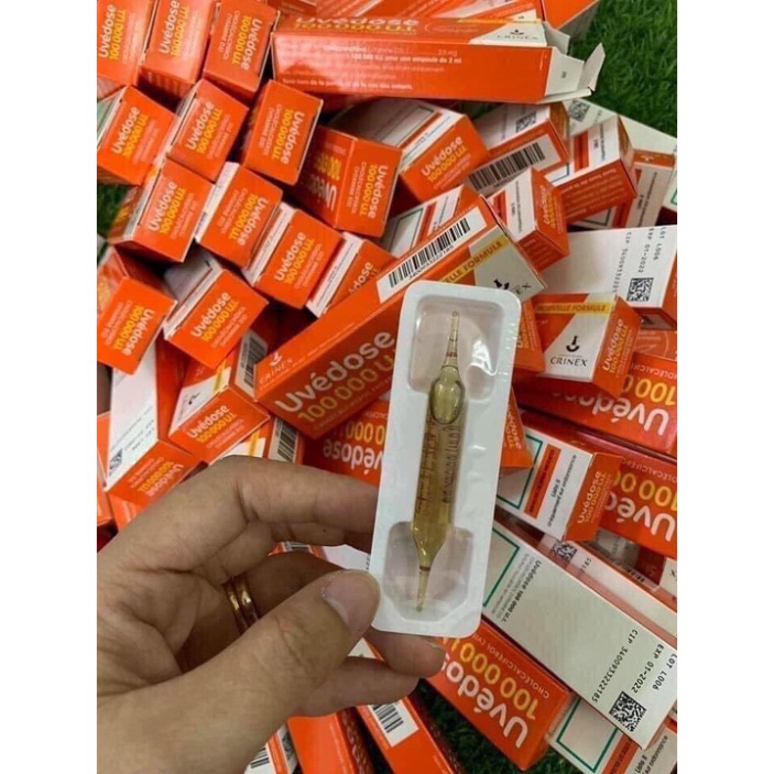 Vitamin D3 Uvedose Liều Cao 100000 UI 2ml cho bé từ 18 tháng tuổi - Xuất xứ Pháp