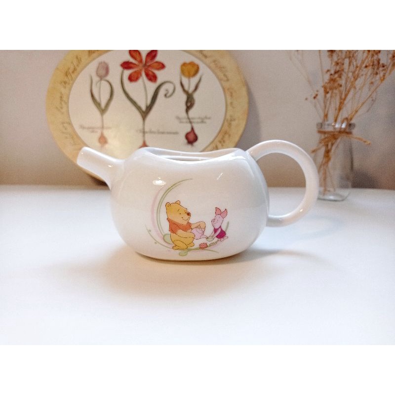 Bình sứ gấu Pooh 2ndhand