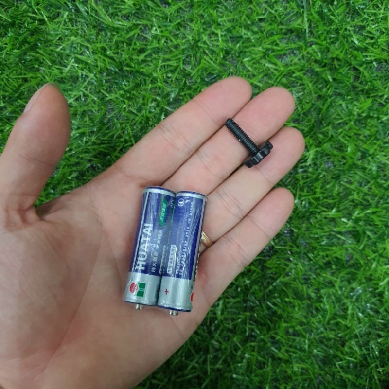 Máy cho cá tép ăn tự động CÔNG SUẤT LỚN ( tặng PIN + 1 khay đựng thức ăn)