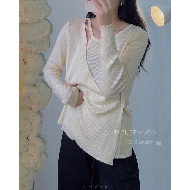 Áo len yếm cúc lệch - JUNclothing