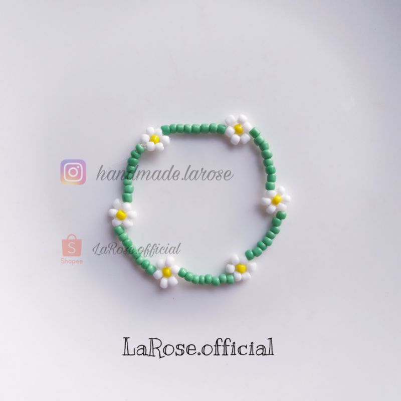 Các mẫu vòng tay hạt cườm