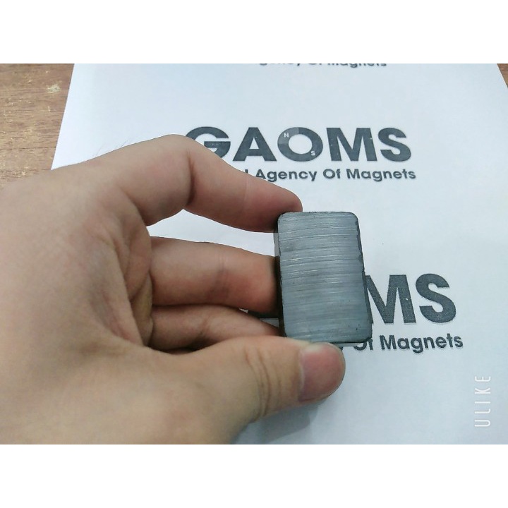 Nam châm đen 40x25x10mm GAOMS, lực hút mạnh giá rẻ