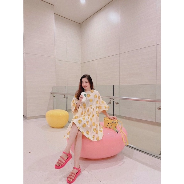 Váy Họa Tiết Mặt Cười From Rộng Bánh Bèo Bầu Bí Bon Chen Chất Thô Mát Dáng Suông Dễ Mặc Giá Bán Tương Tác | BigBuy360 - bigbuy360.vn