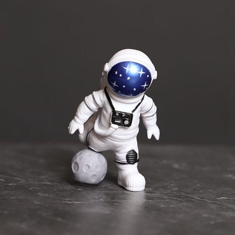 Mô Hình Phi Hành Gia Mặt Trăng Mini Bằng Nhựa Resin Để Bàn Trang Trí