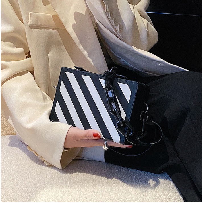 Túi Đeo Chéo siêu bền thời trang nam nữ Bias Bag Kuu Clothes Màu Bạc chống thấm nước tùy ý điều chỉnh - Túi Bias Bag