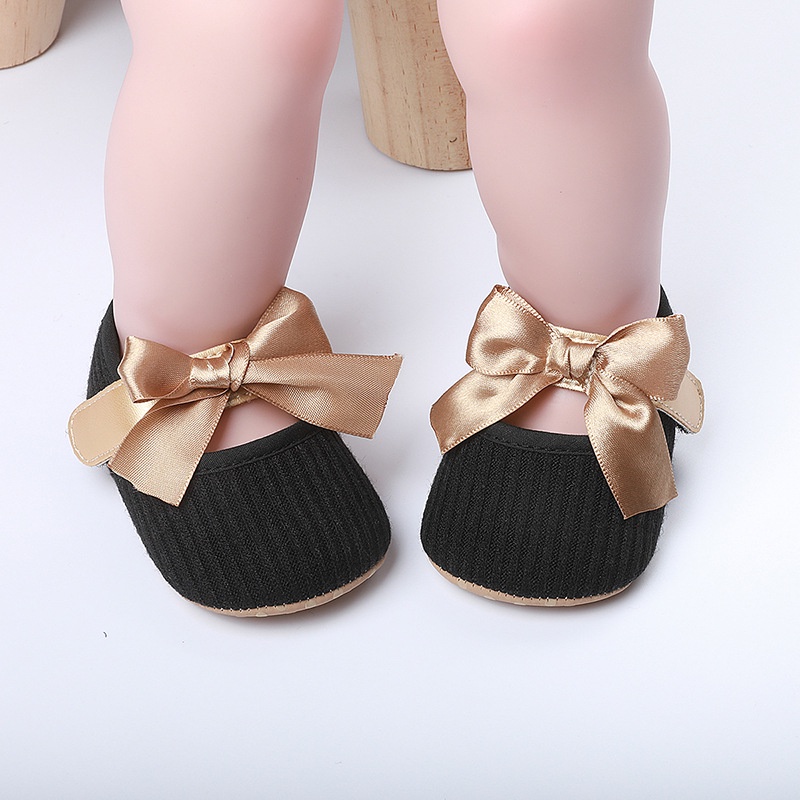 Giày tập đi đế mềm chống trơn trượt họa tiết dễ thương nhiều màu cho bé gái