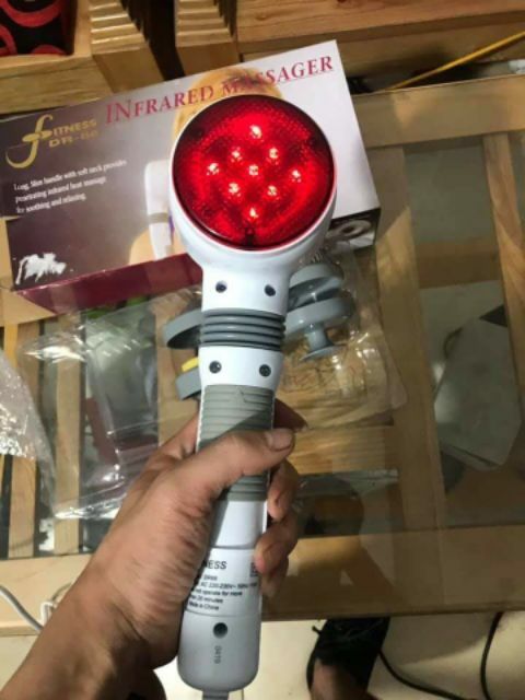 Máy massage mặt rung hồng ngoại DR88