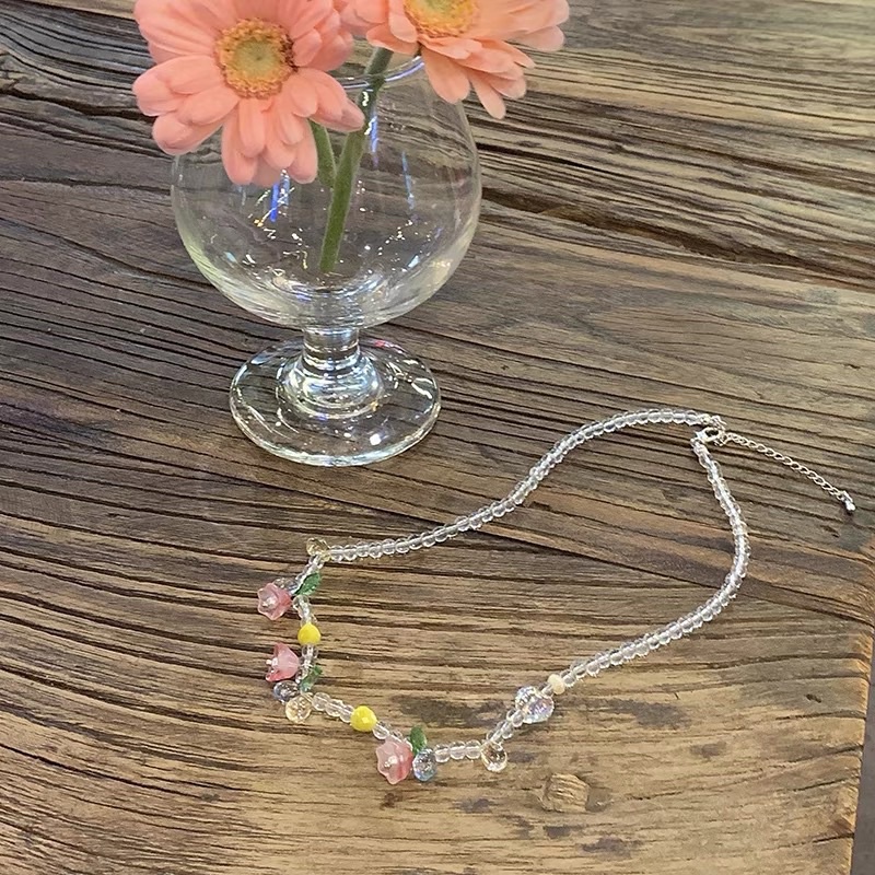 Vòng cổ hạt trong suốt hình hoa nhỏ