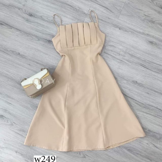 Đầm dự tiệc 2 dây xếp li ngực xinh Mosa Dress | BigBuy360 - bigbuy360.vn