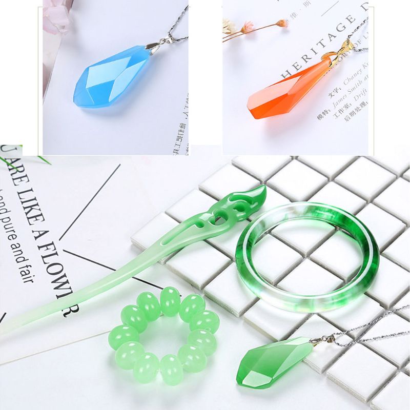 Khuôn Làm Trang Sức Bằng Đá Mã Não Thủ Công