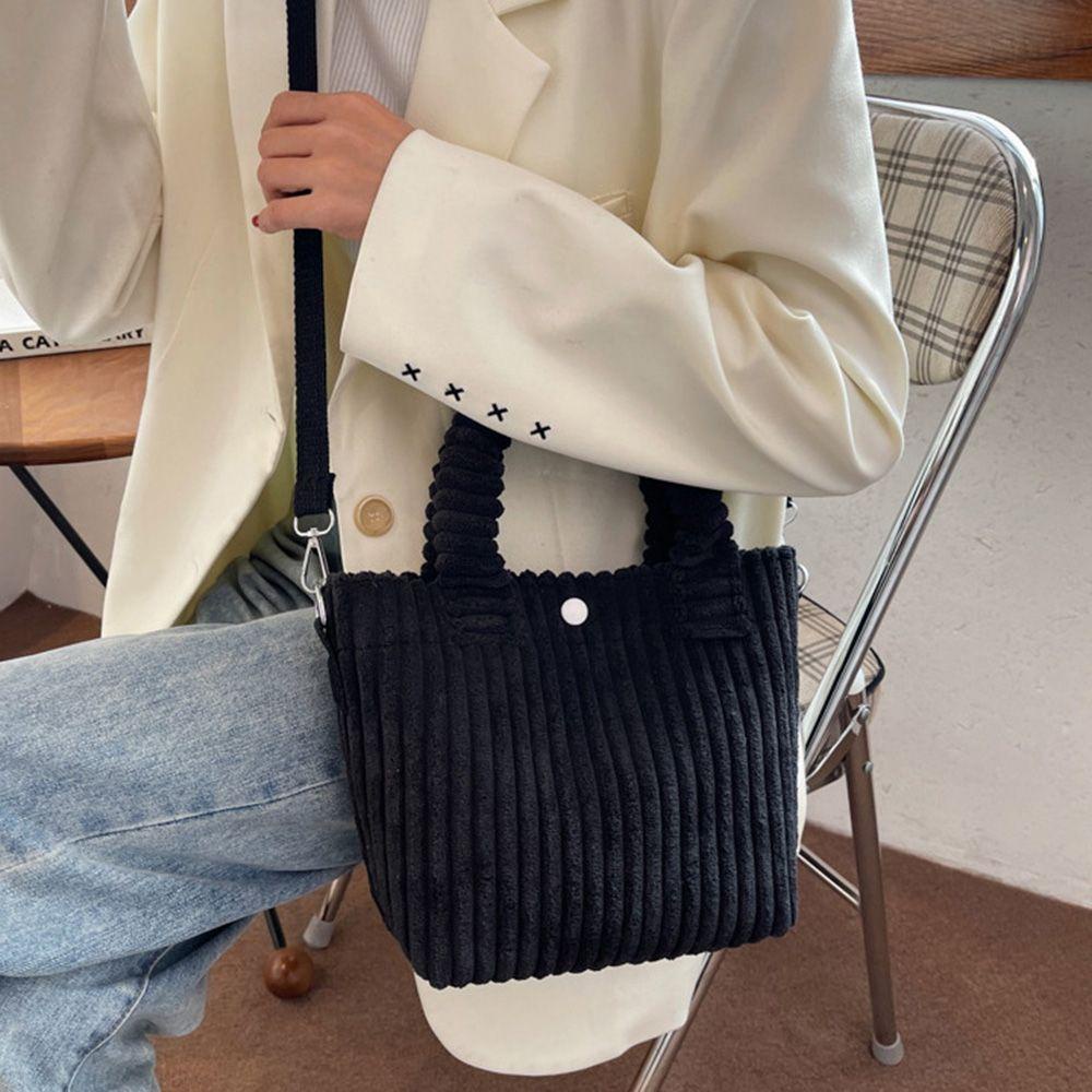 Túi Đeo Chéo Vai 26Eddie Thời Trang Sành Điệu Cho Nữ