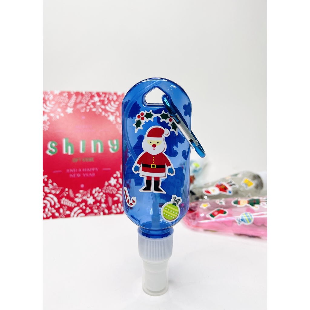 Bình xịt bầu dục 50ml tặng kèm sticker noel và móc treo tiện dụng