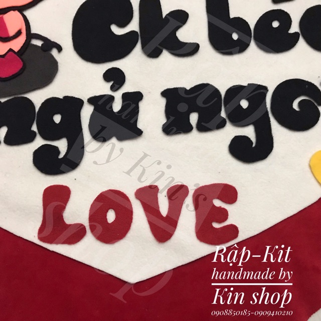 Kit gối handmade hình trái tim kèm kim chỉ may và bông gòn, shop cắt sẵn khách về may hoàn chỉnh