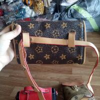 túi đeo bụng lv 2 dây đeo