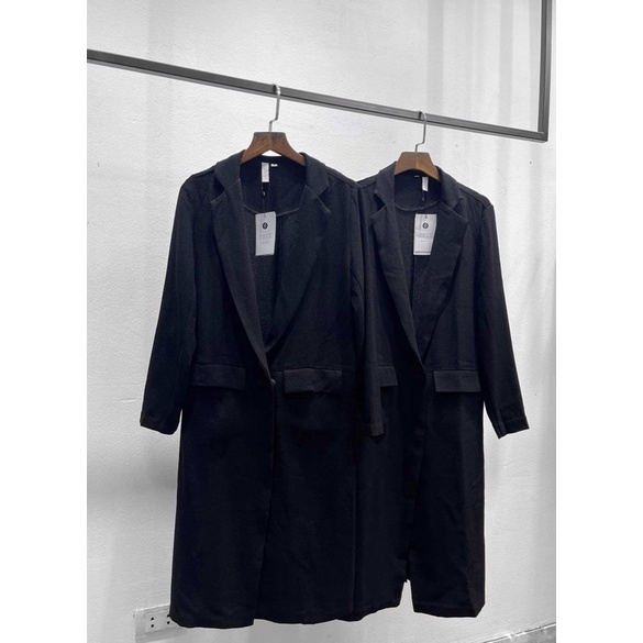 Modesty - Áo khoác cát Sacant Coat