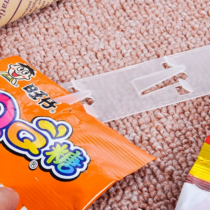 1 Thanh Nhựa Treo Trưng Bày Bánh Snack