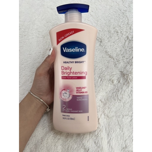 Sữa Dưỡng Thể Vaseline Healthy Bright Dally Brightening 725ml