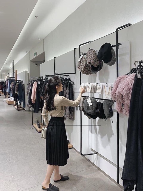 CHÂN VÁY ĐEN XẾP LY Quốc Dân | BigBuy360 - bigbuy360.vn