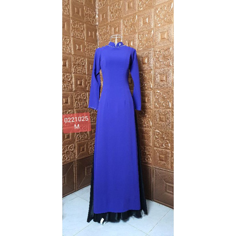 Áo dài trơn truyển thống