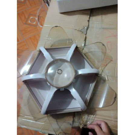 Khay đựng bánh kẹo mứt tết hình hoa sen cao cấp