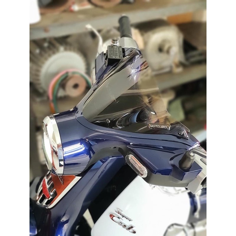 🧡 kính chắn gió dán Super Cub 125