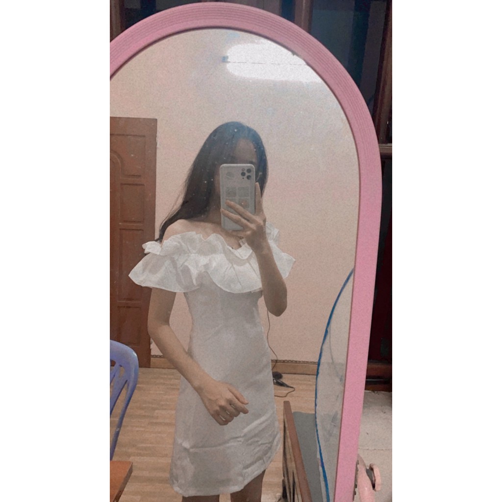 Đầm trắng trễ vai bèo tầng dạo phố, dự tiệc xinh xắn (có ảnh thật)