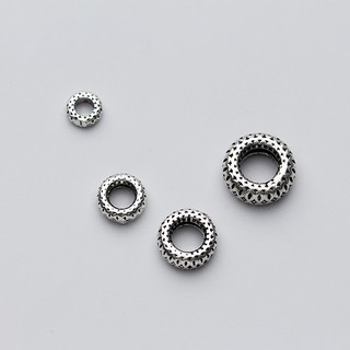 Charm bạc chặn hạt họa tiết hoa văn