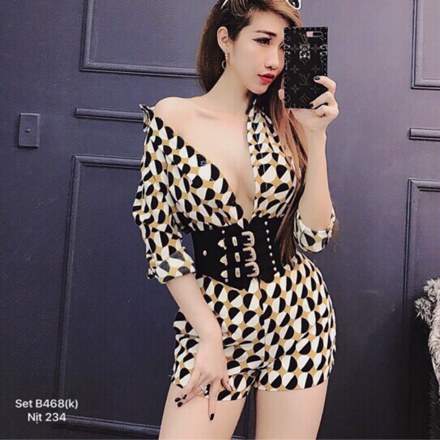 Siêu đai váy cá tính