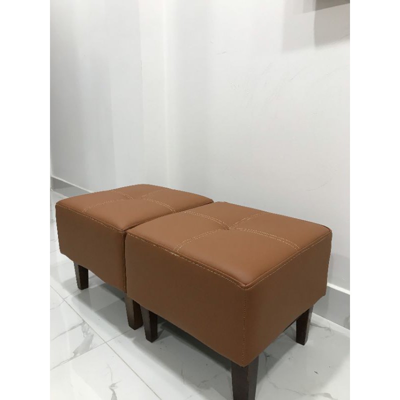 Ghế đôn sofa. Bề mặt vuông kích thước 42x 42 cm