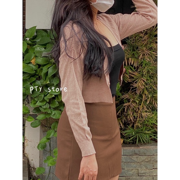 Set áo cardigan len ngắn chân váy nâu chữ A PTYS