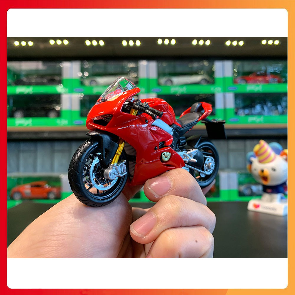 Mô hình xe Ducati Panigale V4 tỉ lệ 1:18 Bburago