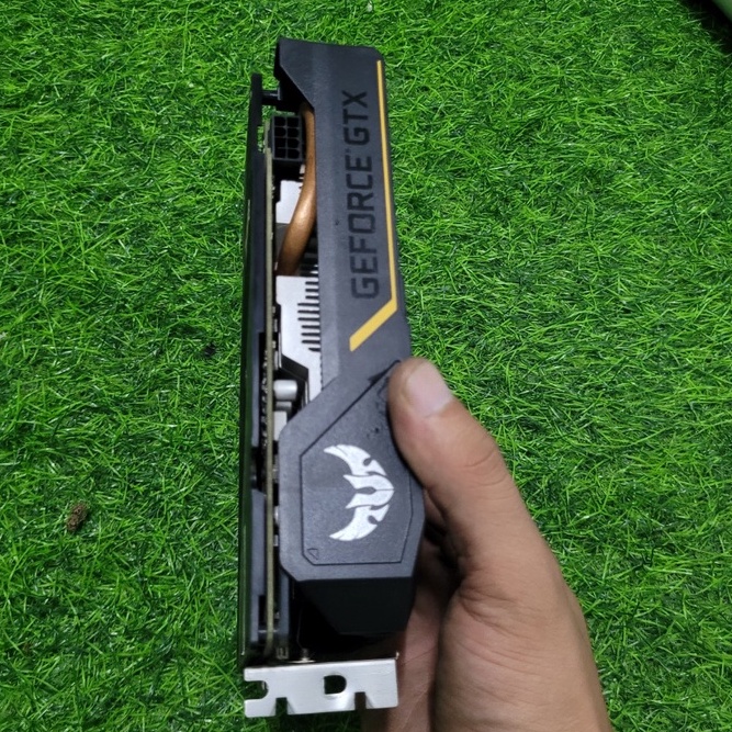 Card màn hình ASUS TUF GAMING GTX 1660 super phá giá thị trường