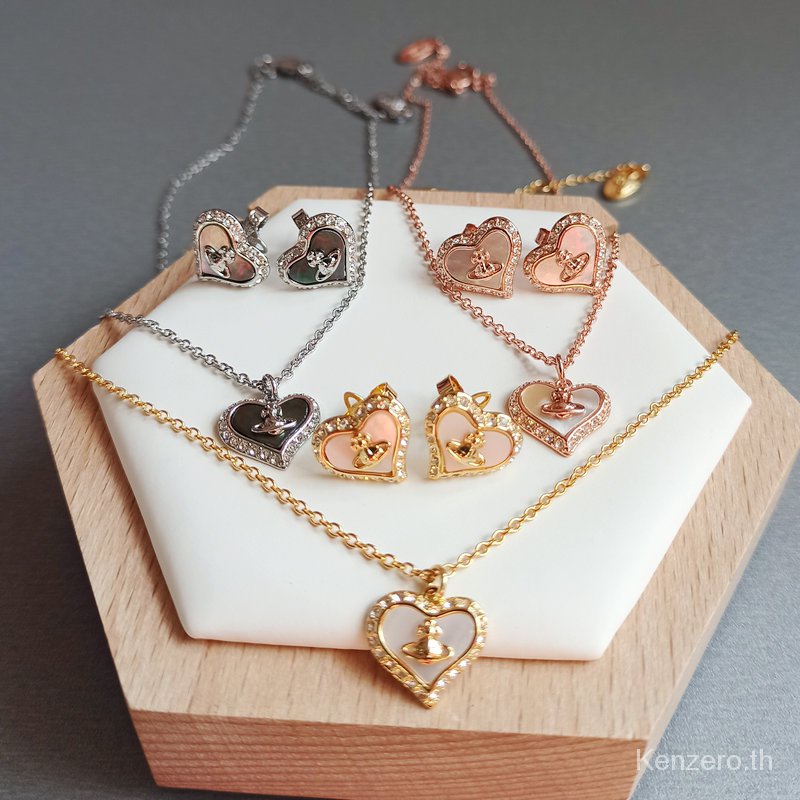 Vivienne West Set Vòng cổ / Bông Tai Hình Trái Tim Bằng Gỗ