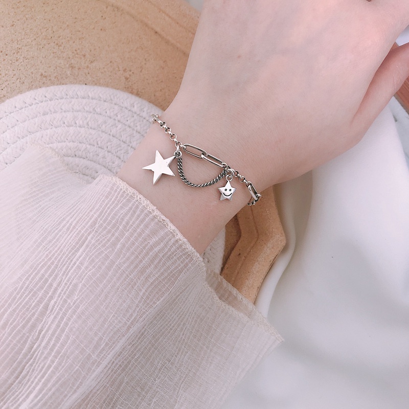 Vòng tay lắc tay hình ngôi sao xinh xắn