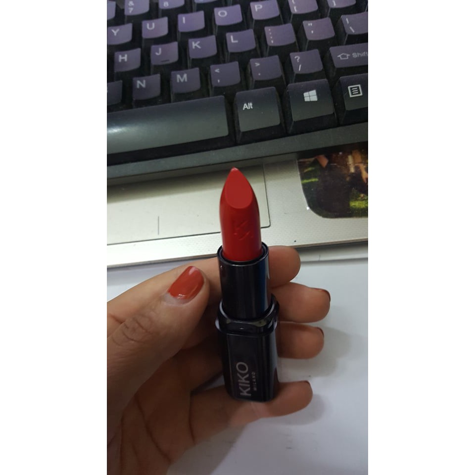 Thanh lý son kiko smart lipstick chạm đầu, xước thân