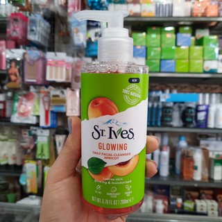Sữa Rửa Mặt Dạng Gel Chăm Sóc Dịu Nhẹ Cho Da Hàng Ngày ST.Ives Daily Facial Cleanser (Quả Mơ-Làm sáng da) 200ml