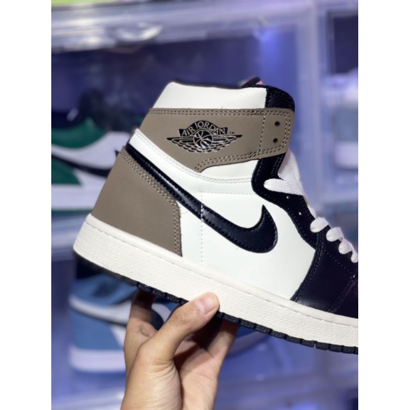 Air Jordan 1 High