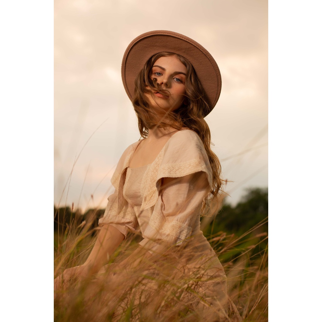 SÒ VINTAGE - AYRE Áo Croptop cổ vuông