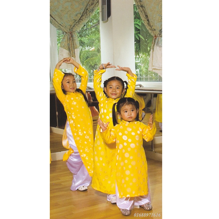 Áo dài Bé Gái VÀNG TRÚC Gấm Thái Tuấn (Áo + Quần + Mấn)
