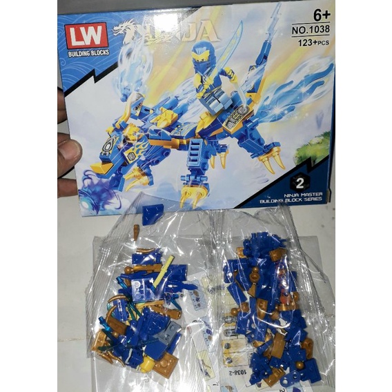 Lắp ráp 1 hộp Ninjago cưỡi Rồng 1038 có nhiều chi tiết bằng nhựa ABS rất đẹp