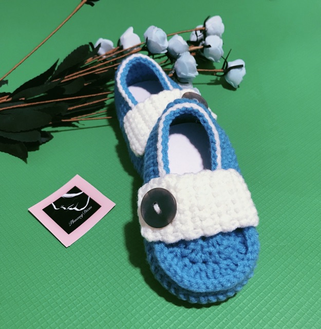 Giày móc len cho bé từ 3-7 tháng tuổi( 010)