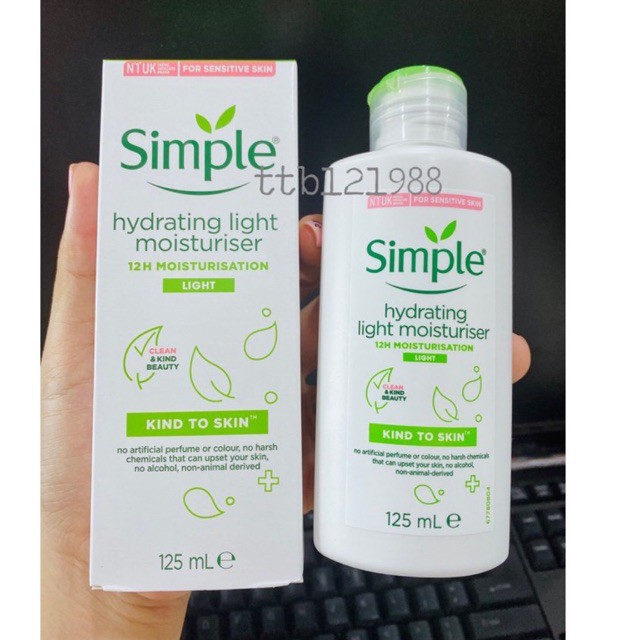 Kem Dưỡng Ẩm Không Mùi Simple Kind To Skind Hydrating Light Moisturiser 125ML