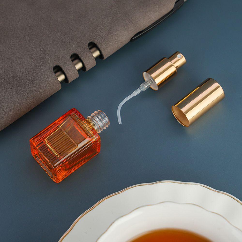 Bình Đựng Nước Hoa Dạng Xịt Bằng Thủy Tinh Màu Sắc Ngọt Ngào