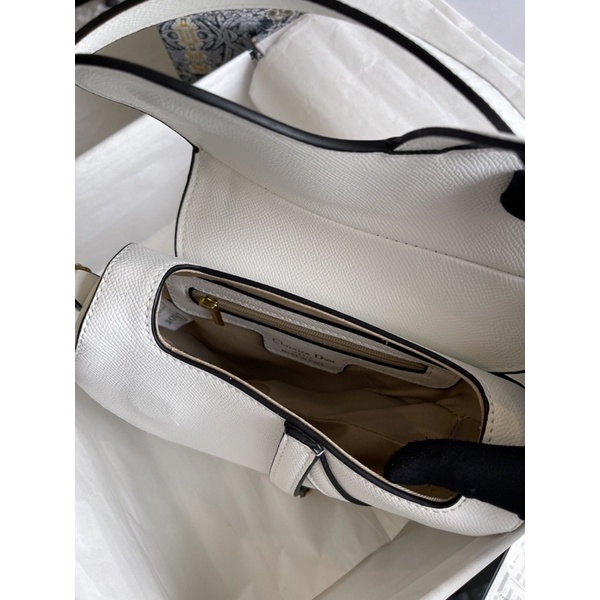 Túi dio.r yên ngựa